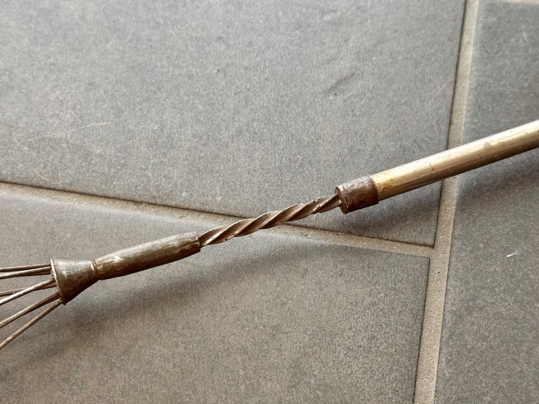 Elettrodomestici da cucina: Antiker Schneebesen Handrührer – Usato da Rothrist venduto da Fondgruebe 4
