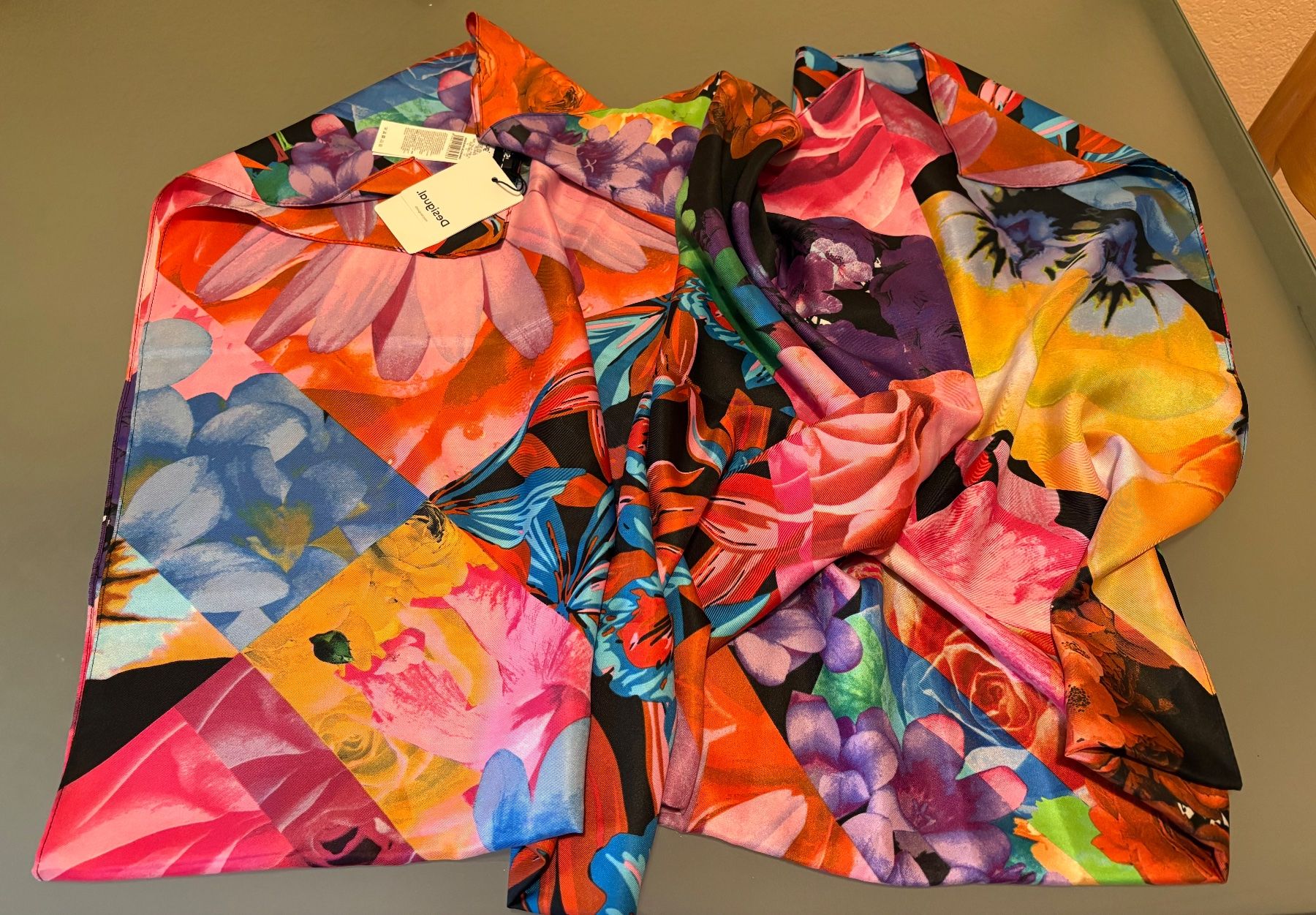 Desigual Foulards, Tücher & Schals: Foulard nuovo Desigual – Neu (gemäss Beschreibung) aus Viganello von Orisole 3