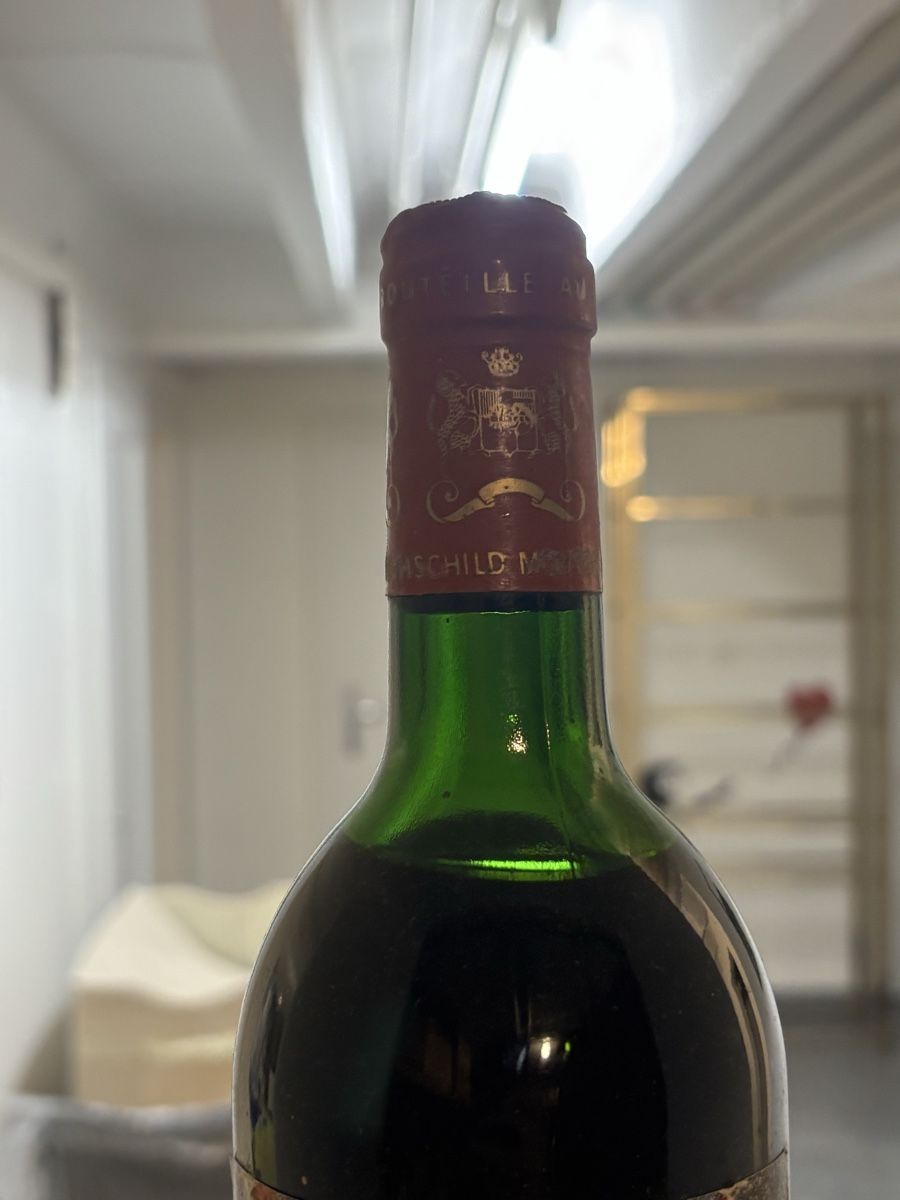 Mouton Rothschild Wein: Château Mouton Rothschild 1985 – Gebraucht aus Montreux von Nelson1040 2