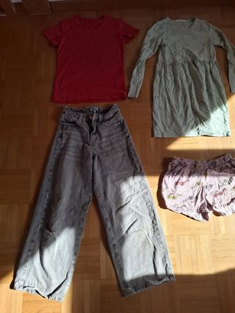 8x Mädchen Kleiderpaket Gr. 134 140 Freizeit herbst Frühling