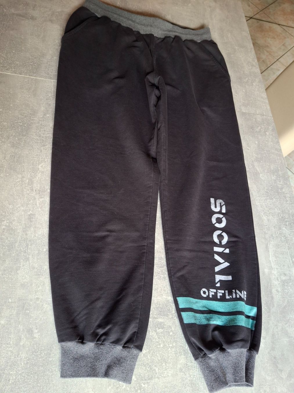 Pantaloni: Pantalon d intérieur - jogging taille L marque Brunex – Usato da Villiers venduto da san_jn5w