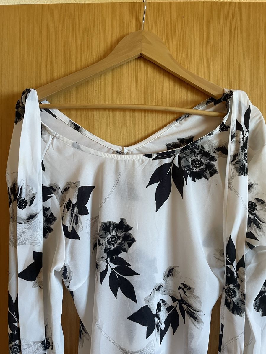 Camicette: Blouse à fleurs et manches amples- marque Amisu – Nuovo e nell'imballaggio originale da Montana venduto da Jeanne_huggler 3