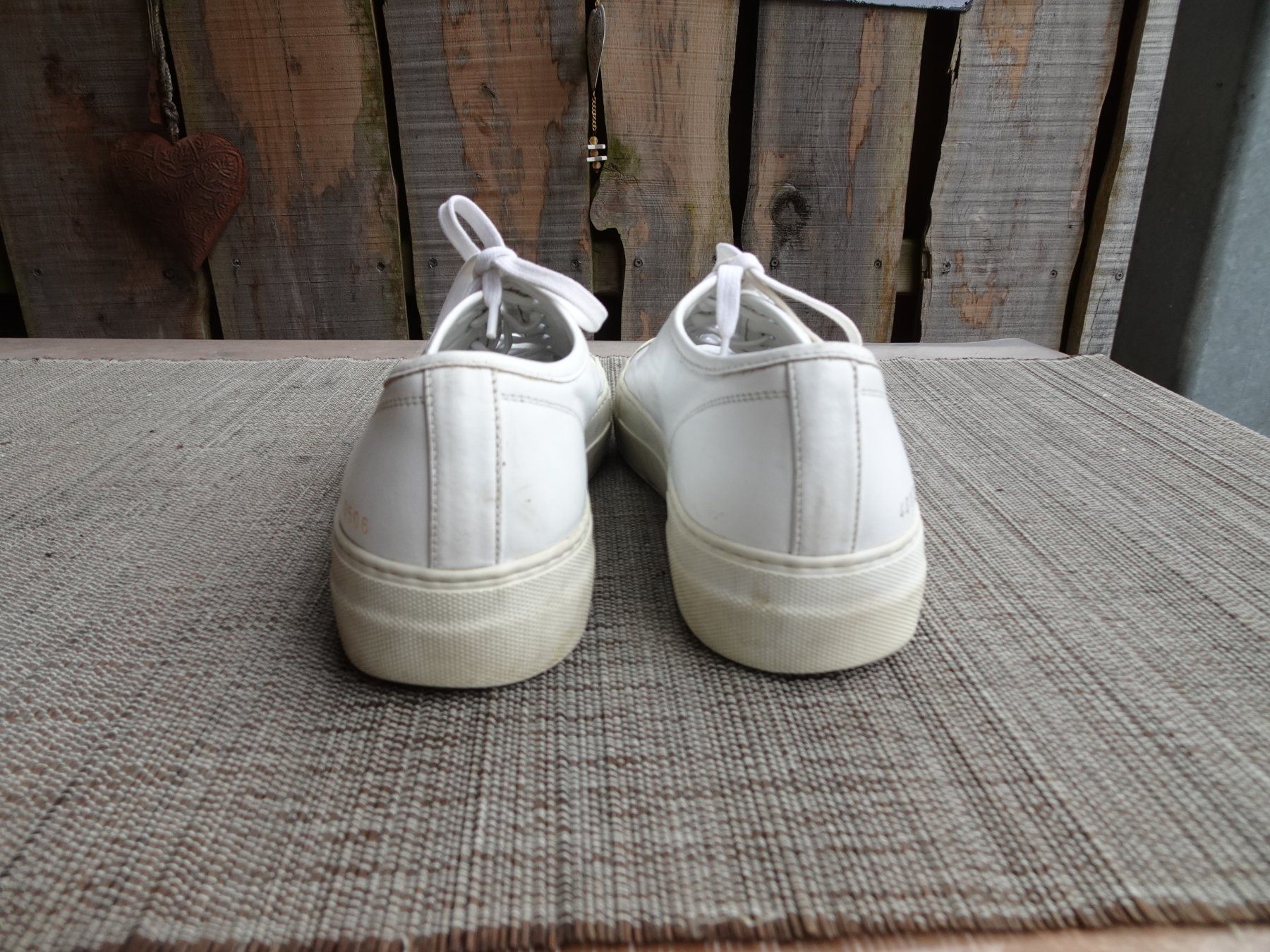 Scarpe da donna: Common Projects Sneaker weiss Gr. 39 - 425191 – Usato da Küssnacht am Rigi venduto da Schuhe-Secondhand 2
