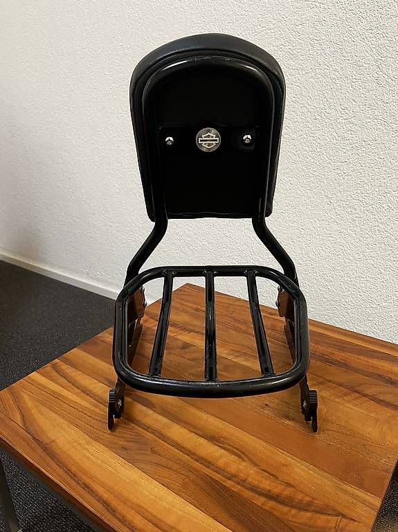 Toutes les pièces détachées moto: Harley Davidson Sissybar – D'occasion à Urdorf par Rotti69 1