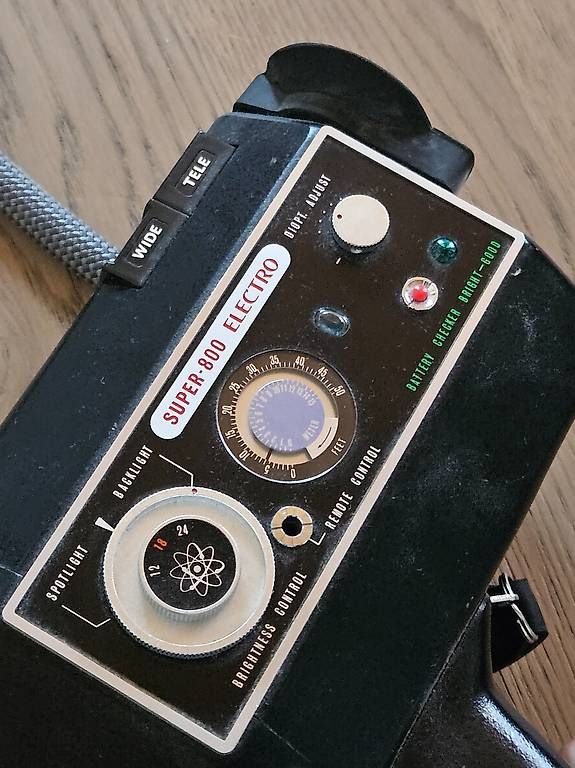 Videocamere: Yashica Electro Super-800 Super 8 Kamera – Usato da Feuerthalen venduto da lorisvetter 1