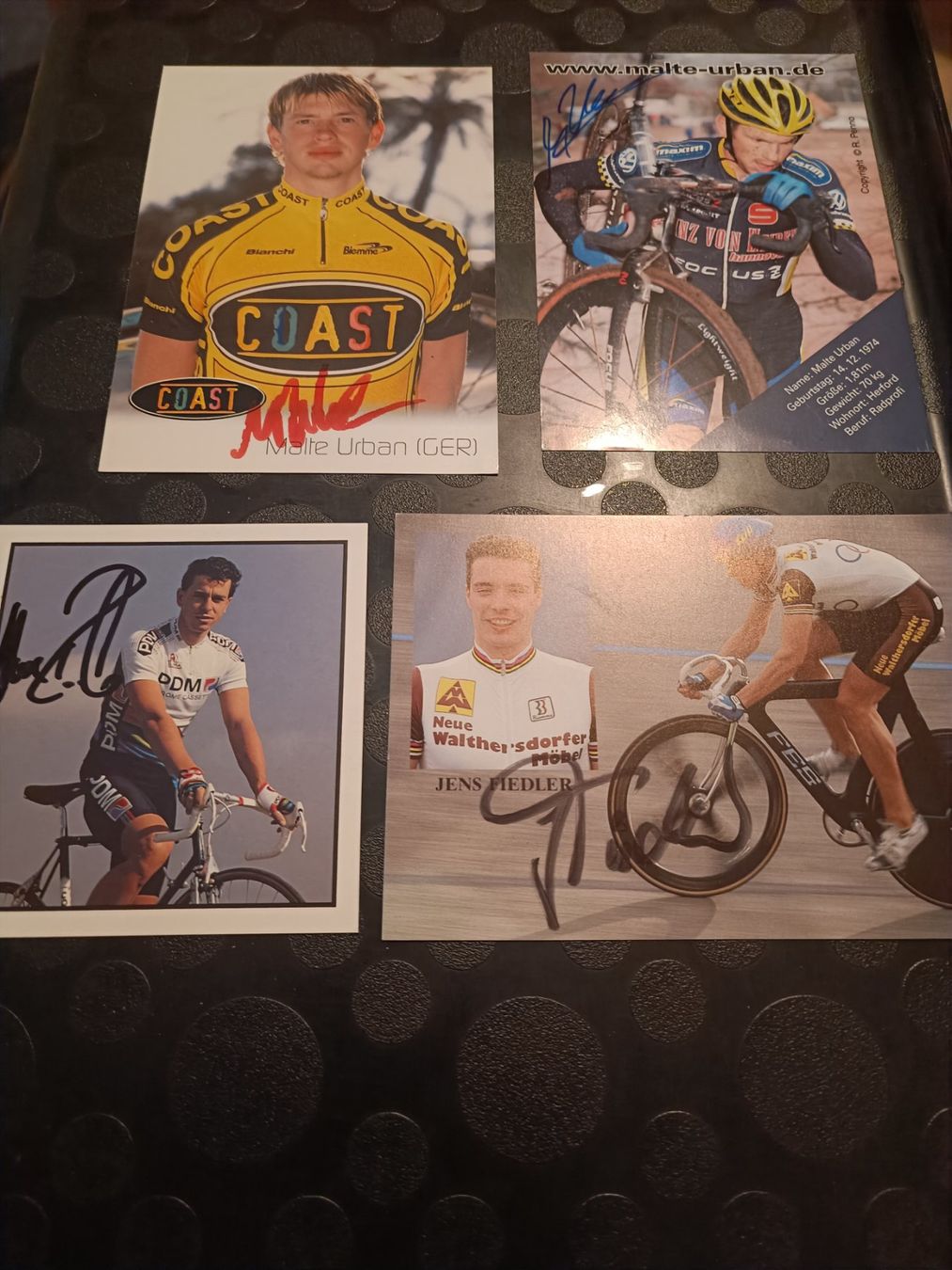 Autographes: 4 handsignierte Rad Autogrammkarten - Set – D'occasion à Menziken par Artographs