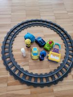 Lego Duplo Eisenbahn Schienen + ein paar Spielzeuge