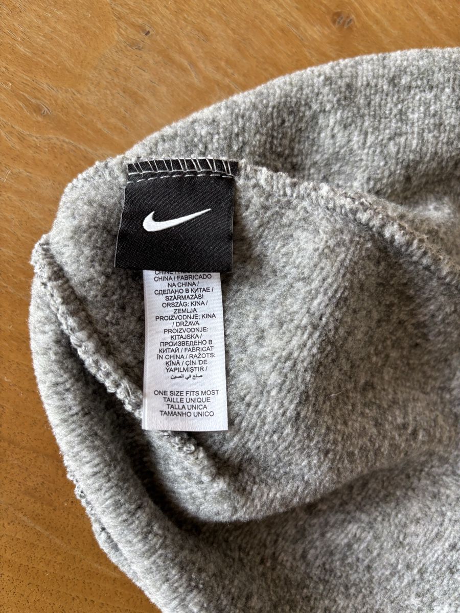 Nike Copricapi, berretti & cappellini: Nike Beanie unisex – Nuovo (secondo la descrizione) da Wald AR venduto da bertli00 2