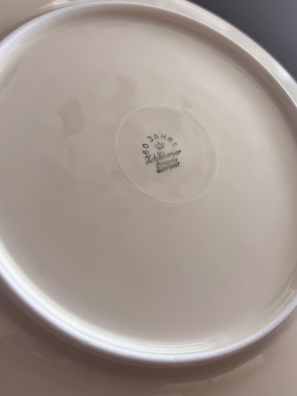 Teller: Teller aus Porzellan – Gebraucht aus Bottmingen von ale_lls9 1