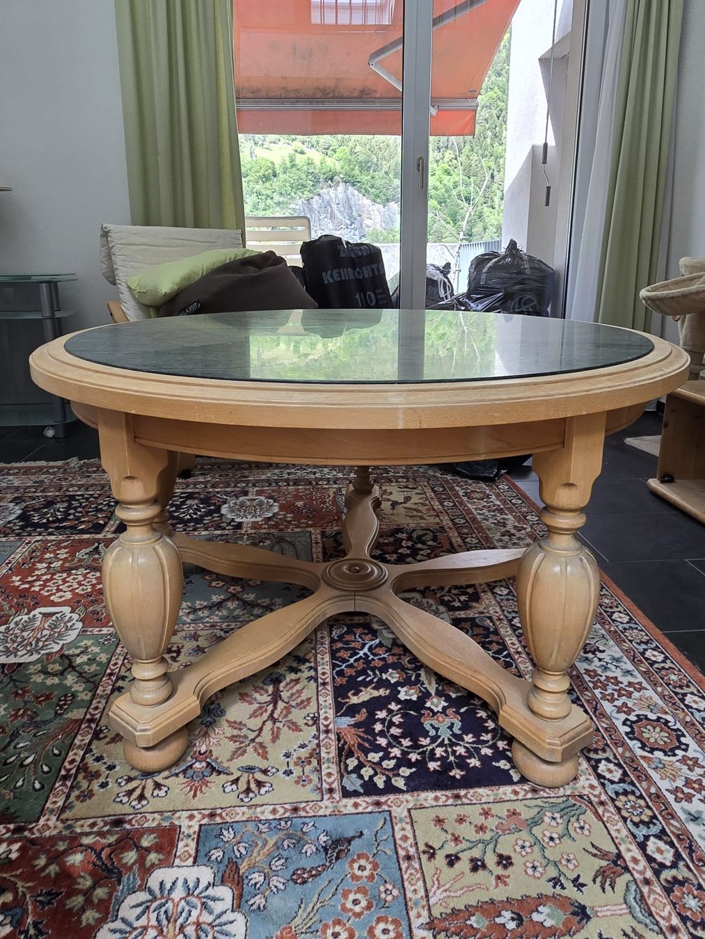 Tavoli: Runder Couch Tisch ven. Marmor – Usato da Rorschach venduto da TimelessTrading 2