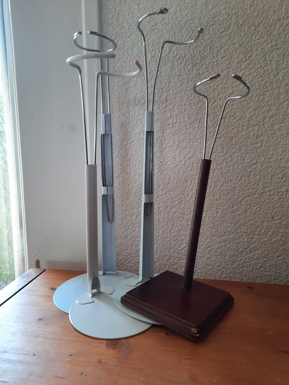 Lot de 3 petits supports à plantes marron en métal pour pot de fleurs Lot de 3 petits supports à plantes marron en métal pour pot de fleurs
