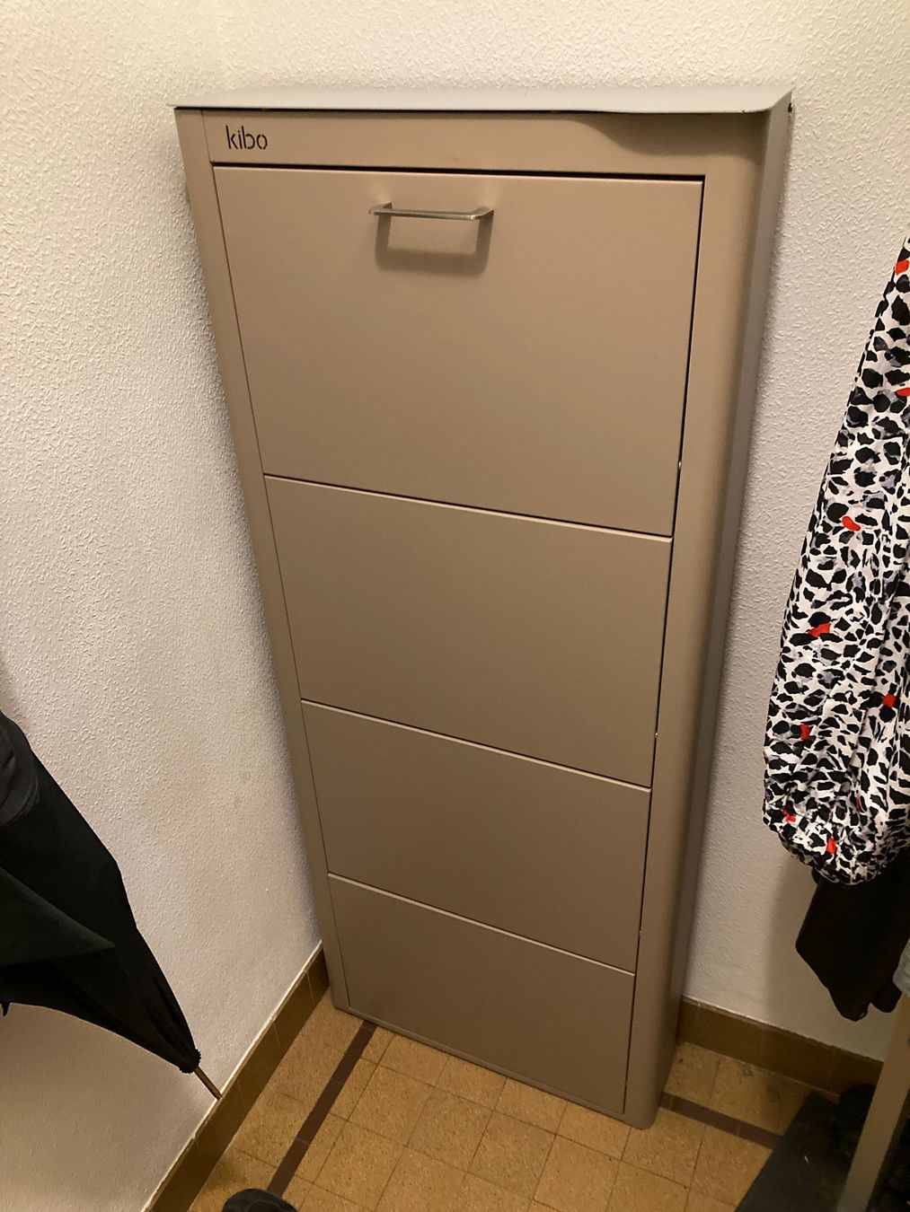 Armadi: Meuble à chaussures KIBO Don Hierro – Nuovo (secondo la descrizione) da Lausanne venduto da cha_7xls