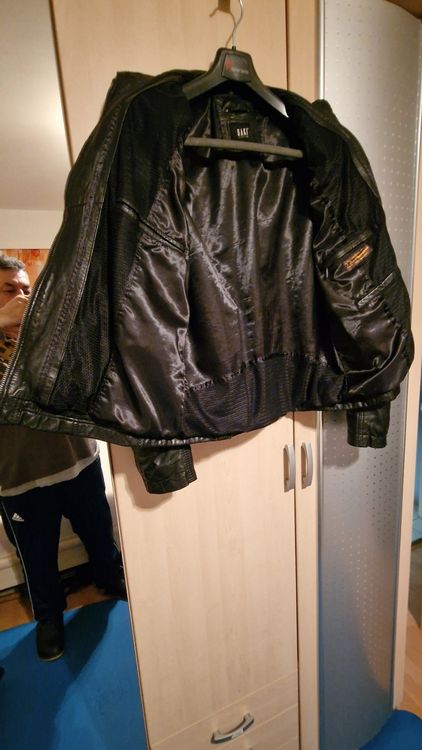 Giacche: Echt Leder Jacke saki Schwarz GR:52 (GÜNSTİG KAUFEN) – Usato da Waldenburg venduto da suzukibl 2