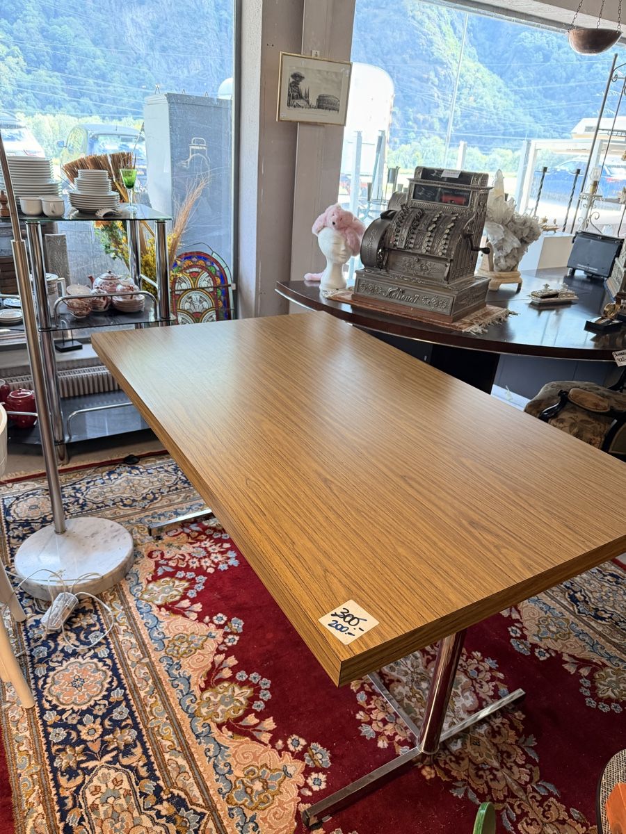 Tavoli: grande table vintage formica  – Usato da St-Maurice venduto da antikdestok