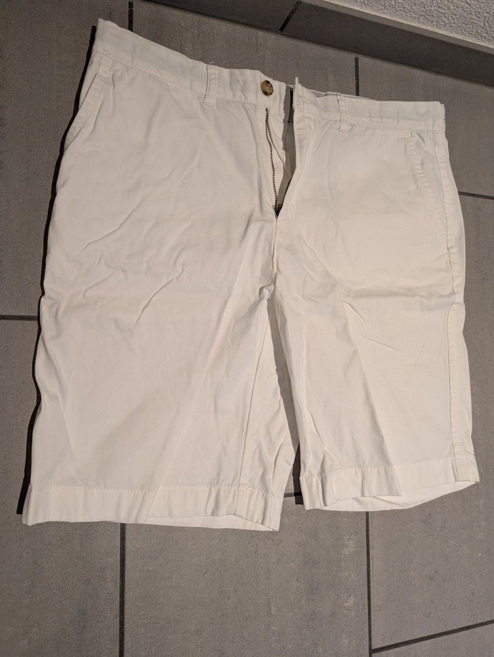 Tommy Hilfiger Pantaloni: *** Shorts der Marke "Tommy Hilfiger" *** – Usato da Wollerau venduto da R3D3X3
