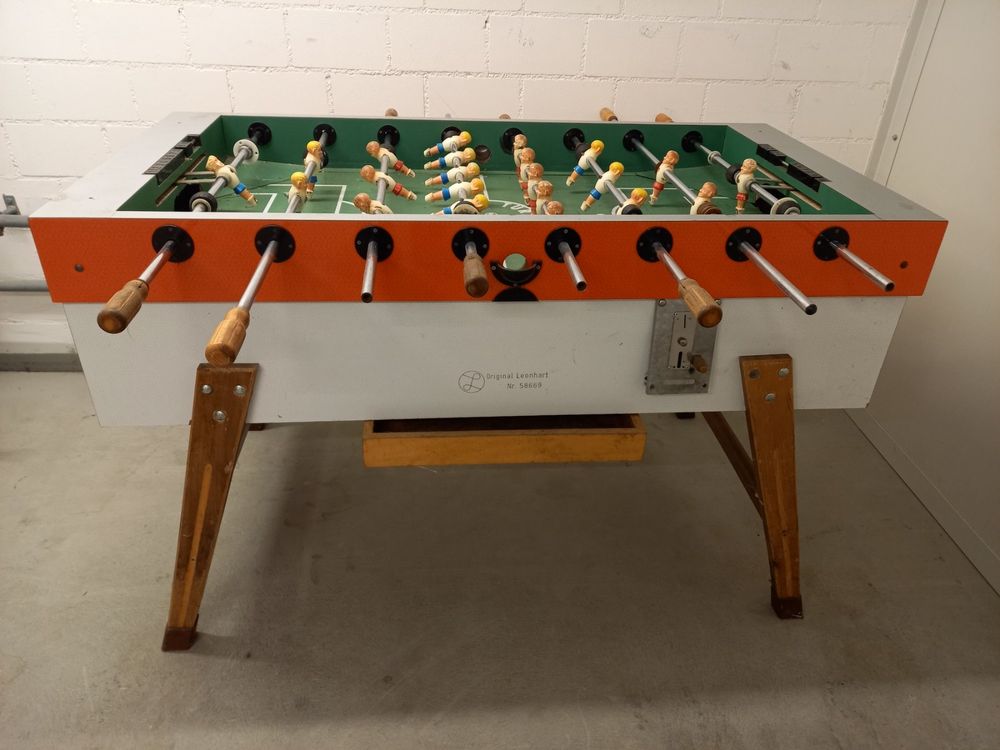 CoverMates Tischfußball-Abdeckung – Aus 12-gauge Vinyl Mit Polyester-Futter & Sicherheitsriemen