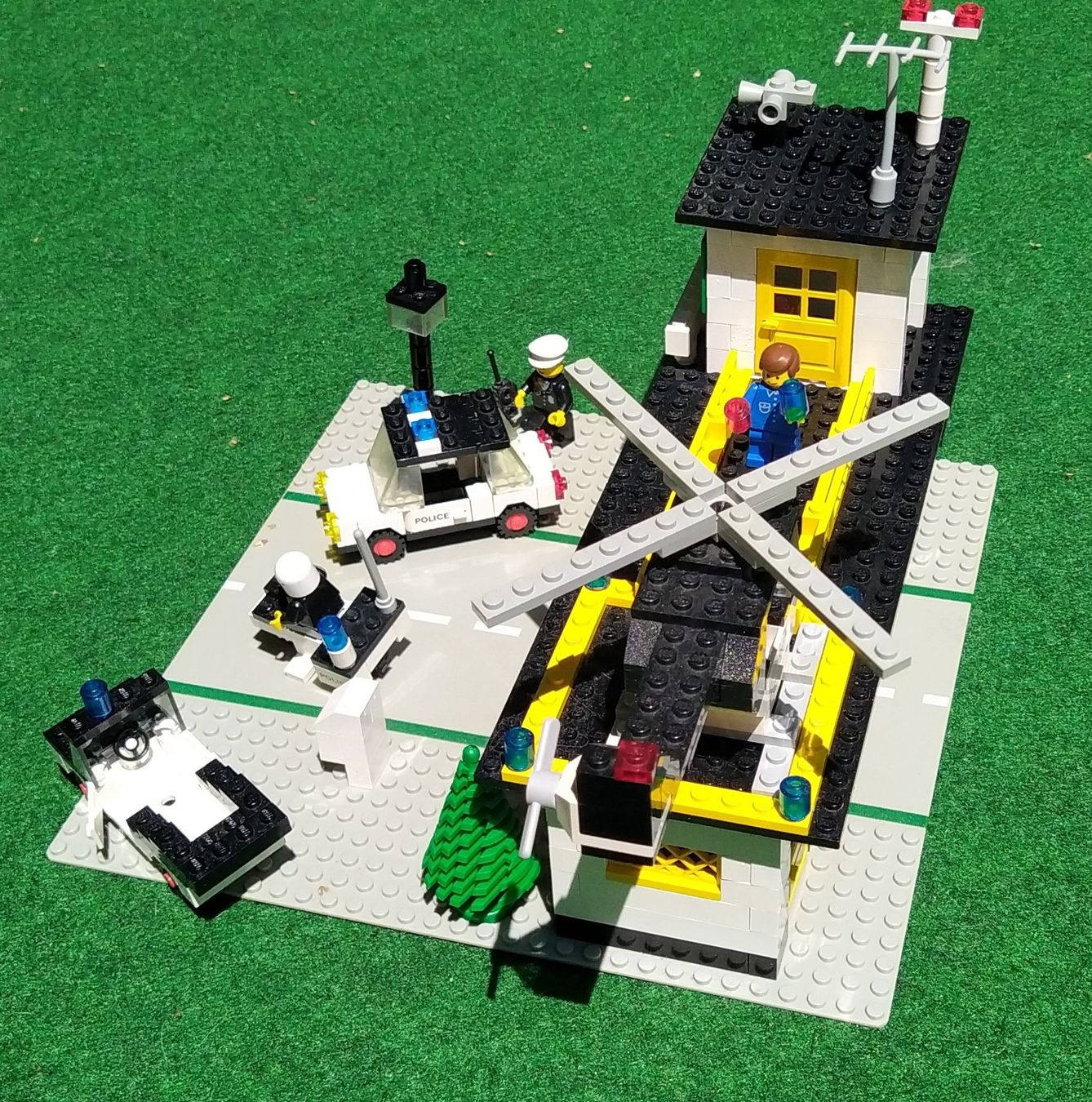 Lego Spielzeuge: Lego Polizeistation 1979 – Gebraucht aus Langendorf von Laslo4 5