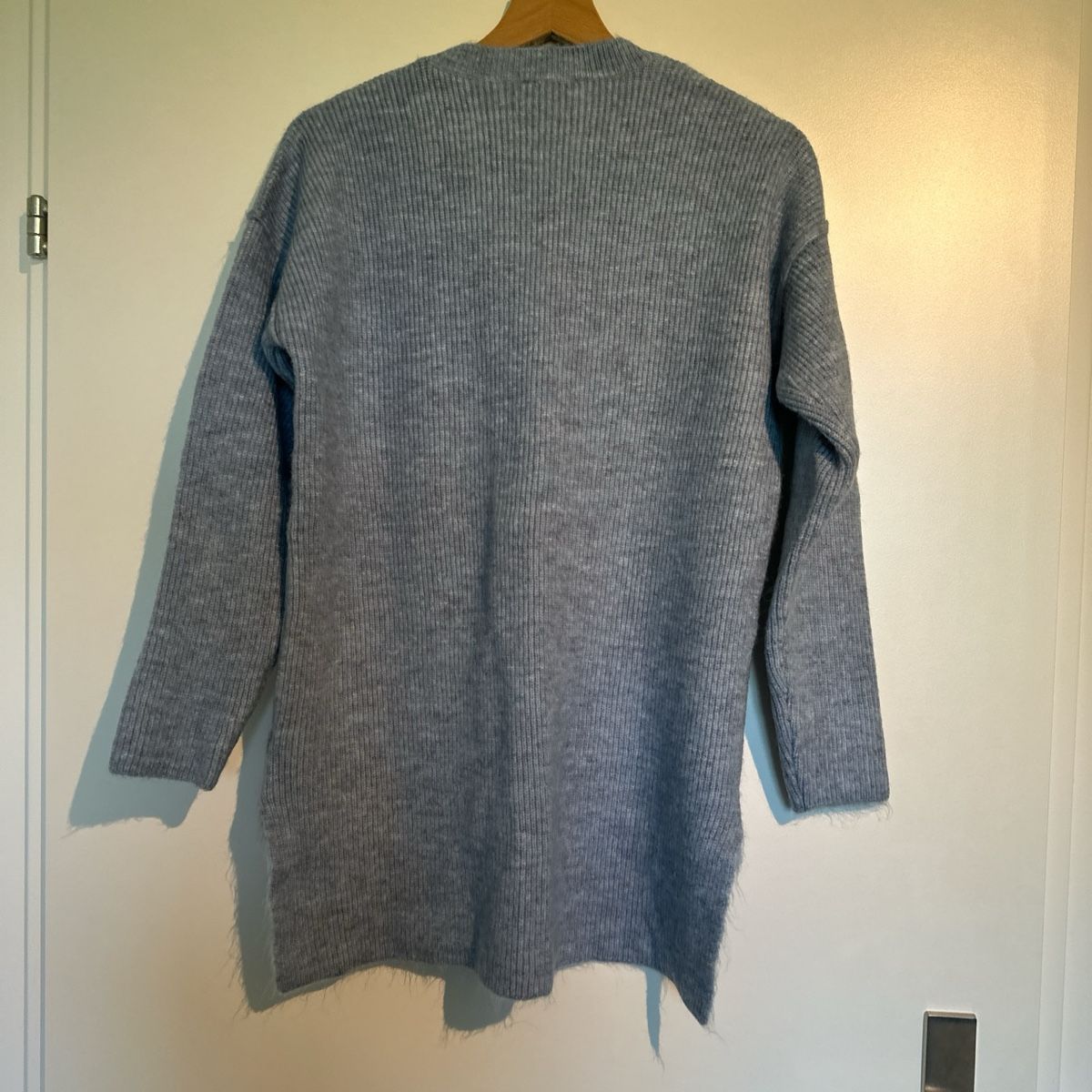 Maglioni & Felpe: Sweater from Koton – Nuovo (secondo la descrizione) da Allenwinden venduto da MAP-87 1