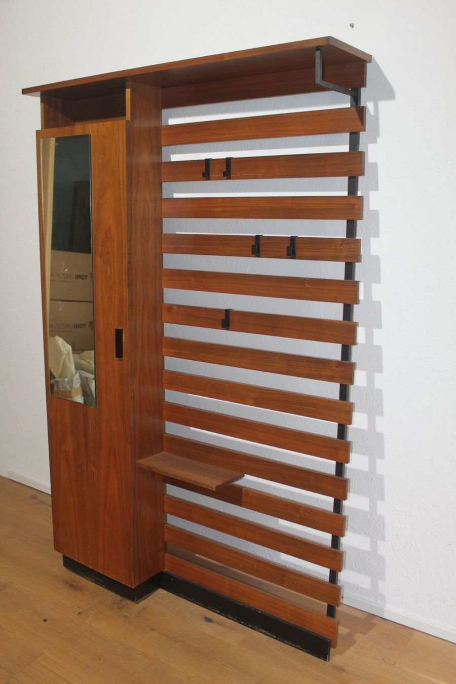 Guardaroba: Midcentury Teakholz Garderobe – Usato da Glarus venduto da Toni-Glarus 2