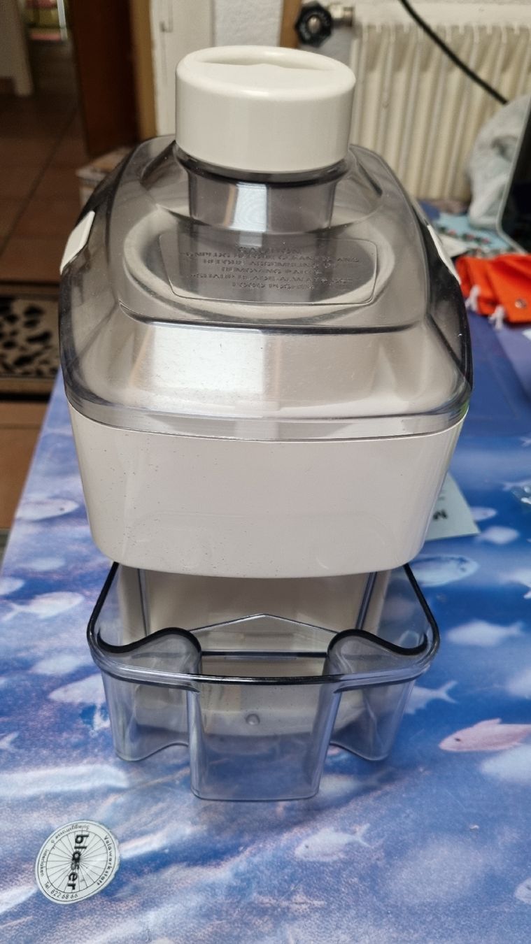 Elettrodomestici da cucina: Frucht / Gemüsemixer – Usato da Sarnen venduto da Misha3 1