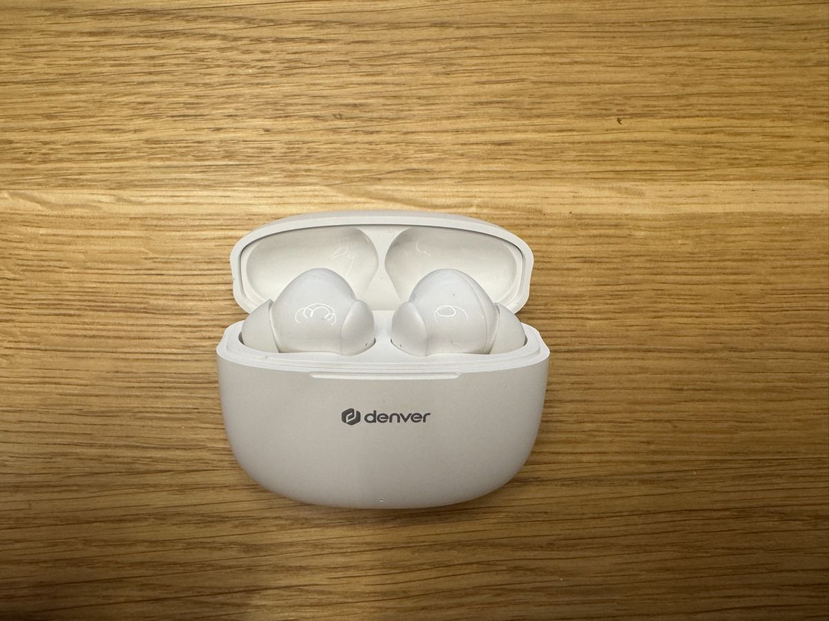 Cuffie: Bluetooth Kopfhörer Denver TWE-48 weiss – Usato da Luzern venduto da Clyde28 1