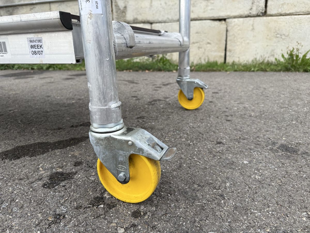 Ponteggi: Rollgerüst von Mini Max – Usato da Glattfelden venduto da Rueco 1