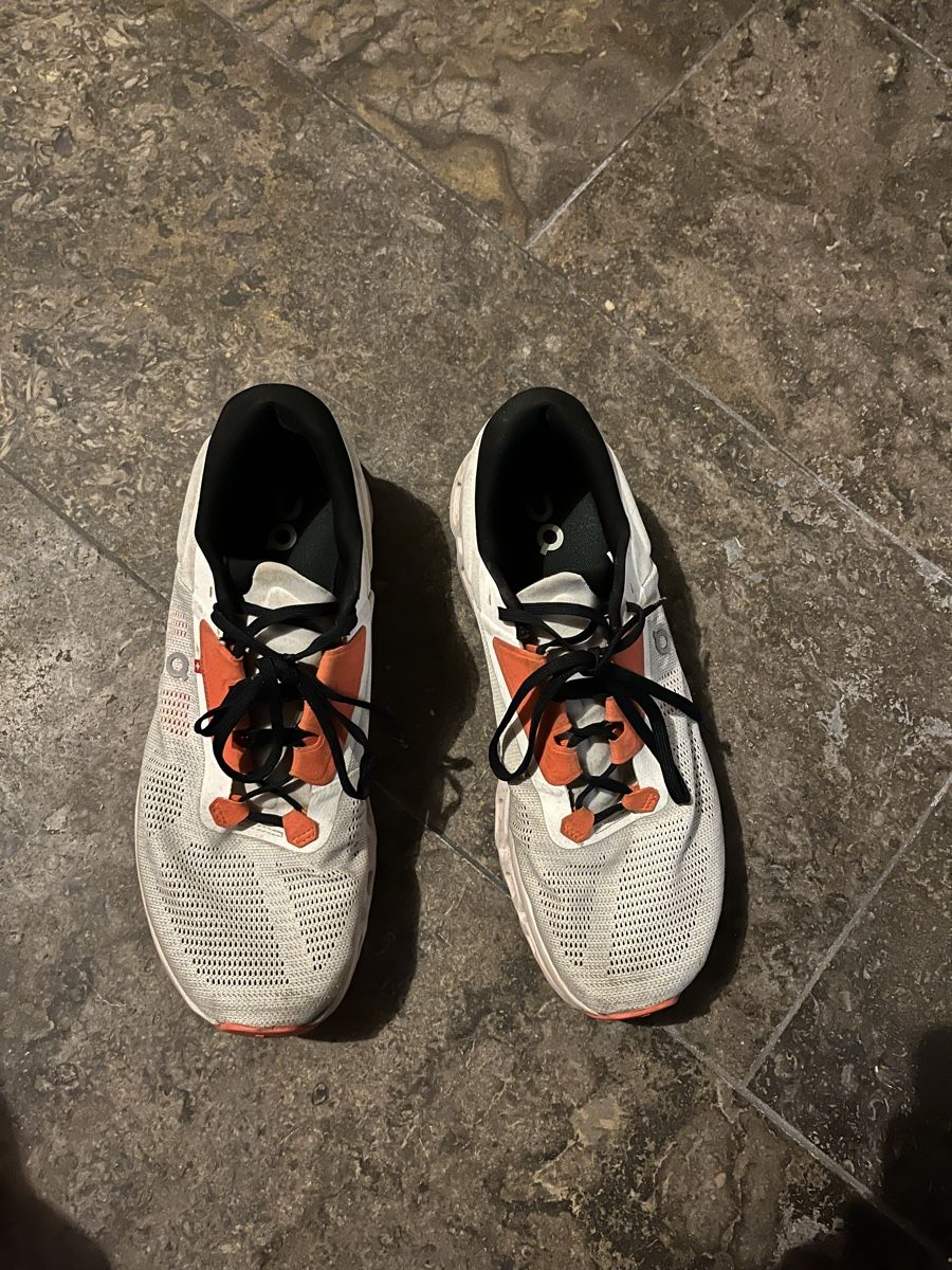 Scarpe da uomo: On Cloudstratus 3 45 – Usato da Gockhausen venduto da Turmfalken