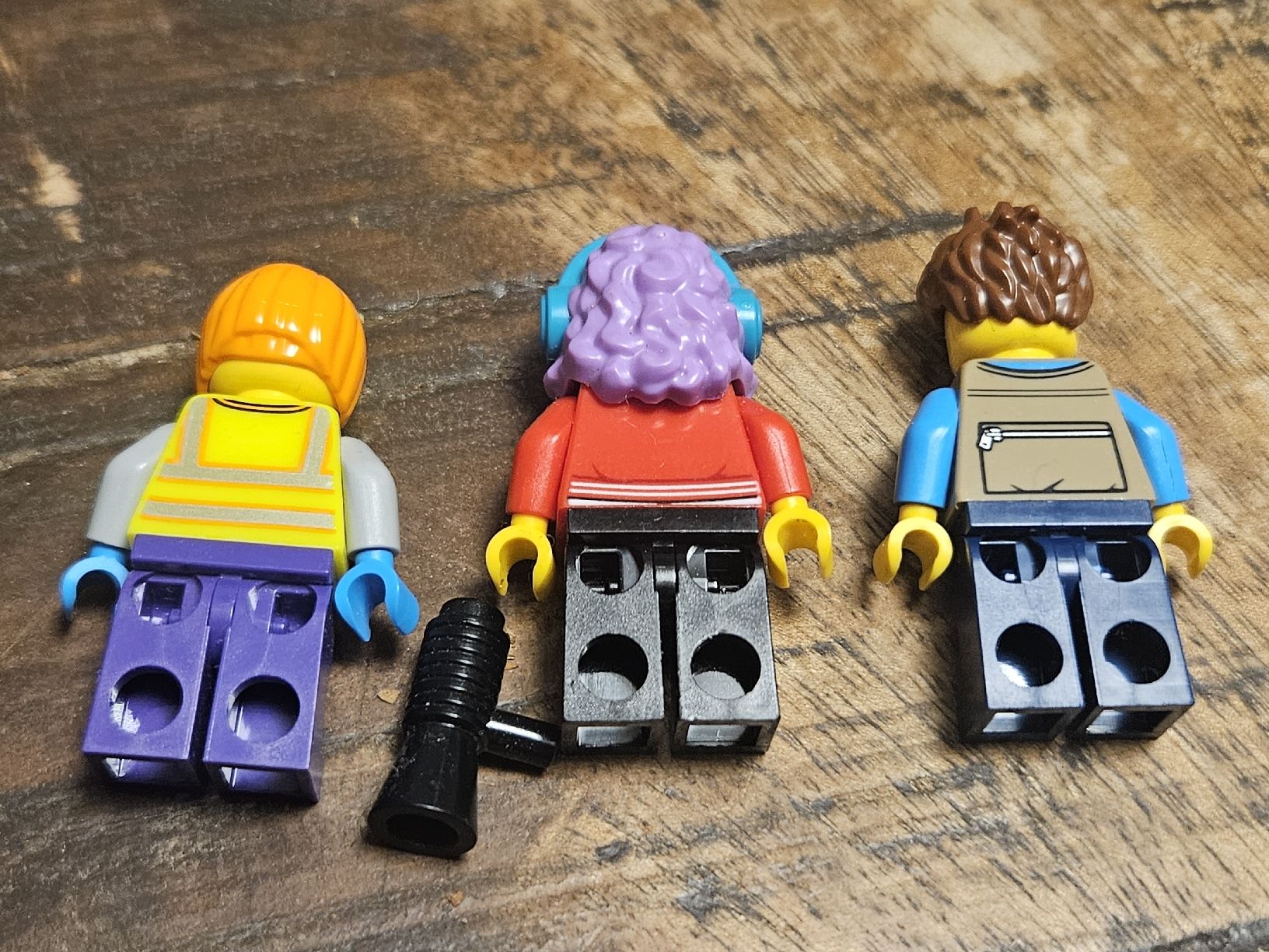 Lego Kit di costruzioni: lego lot de 3 figurines – Usato da Confignon venduto da Ecrofigs 1