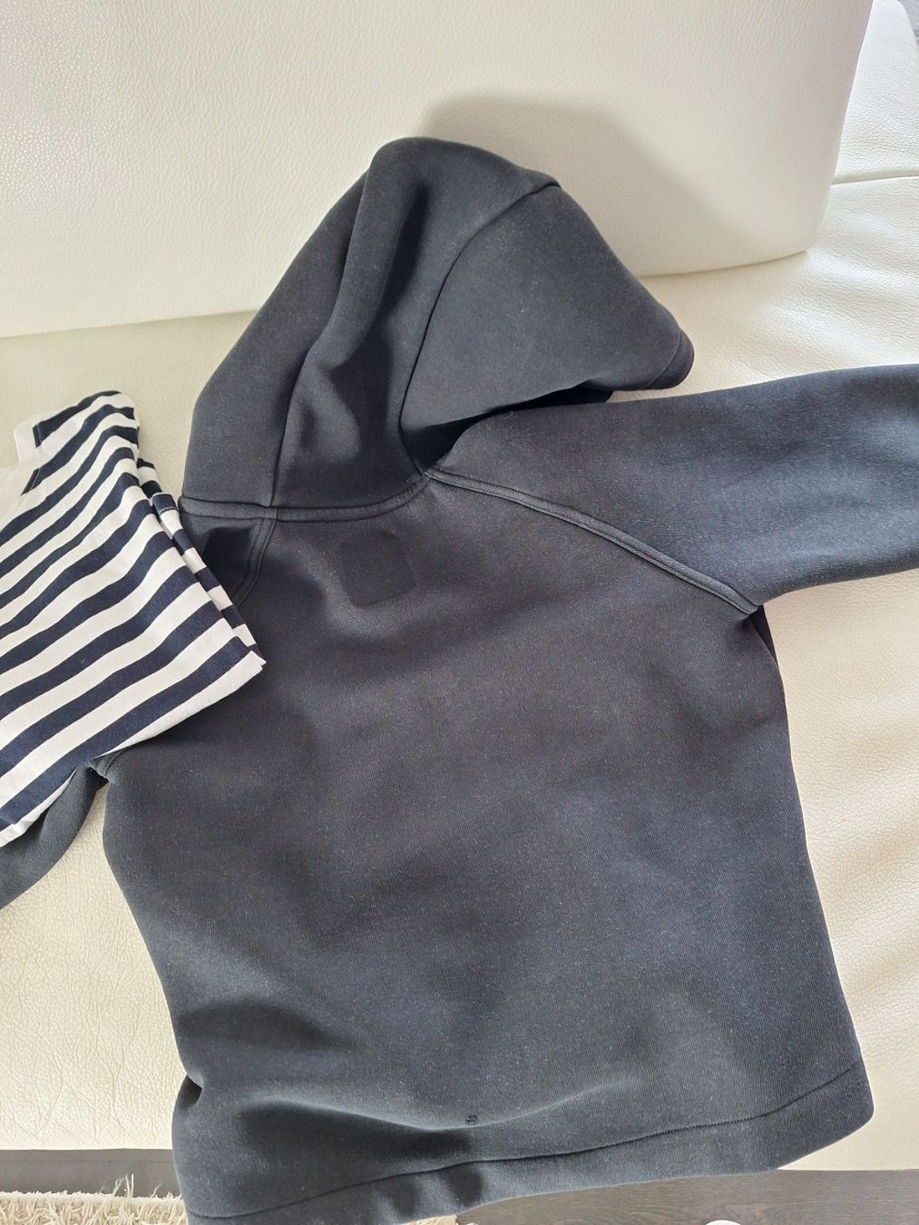 Nike Giacche & Cappotti: Schöne Nike-Jacke mit Shirt – Usato da Cham venduto da Fiftyfive 2