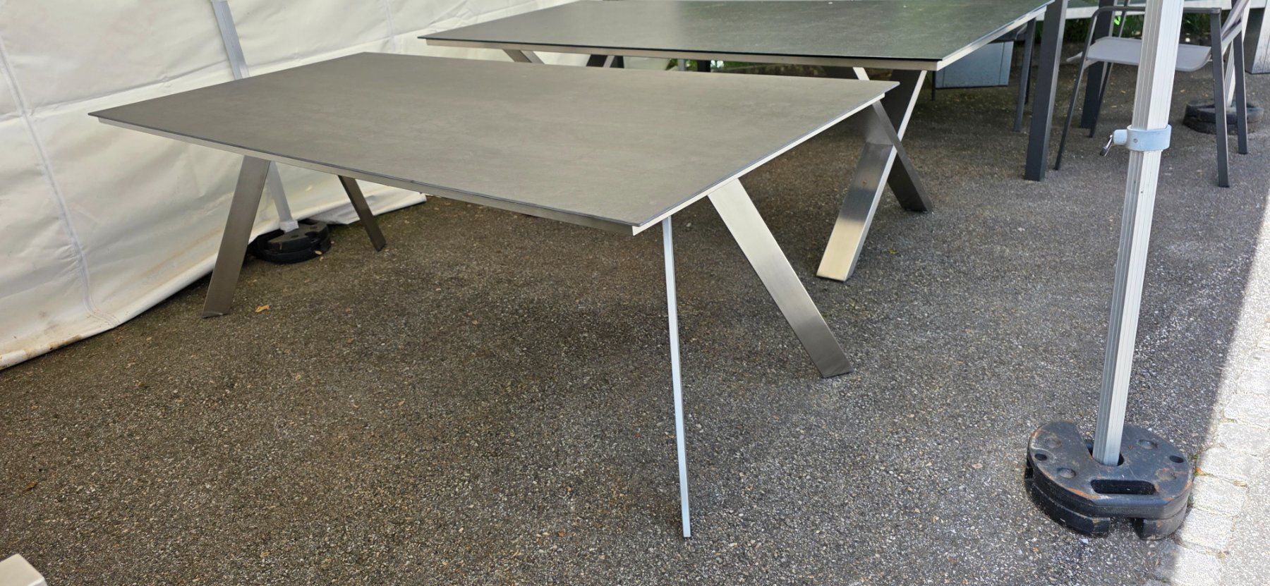 Tables: Gartentisch neu Keramikplatte 210x100cm – Neuf avec emballage d'origine à Lützelflüh-Goldb par Rampenverkauf_72_ 4