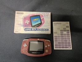 Gameboy Advance Fuchsia Clear in OVP revidiert (refurbished)