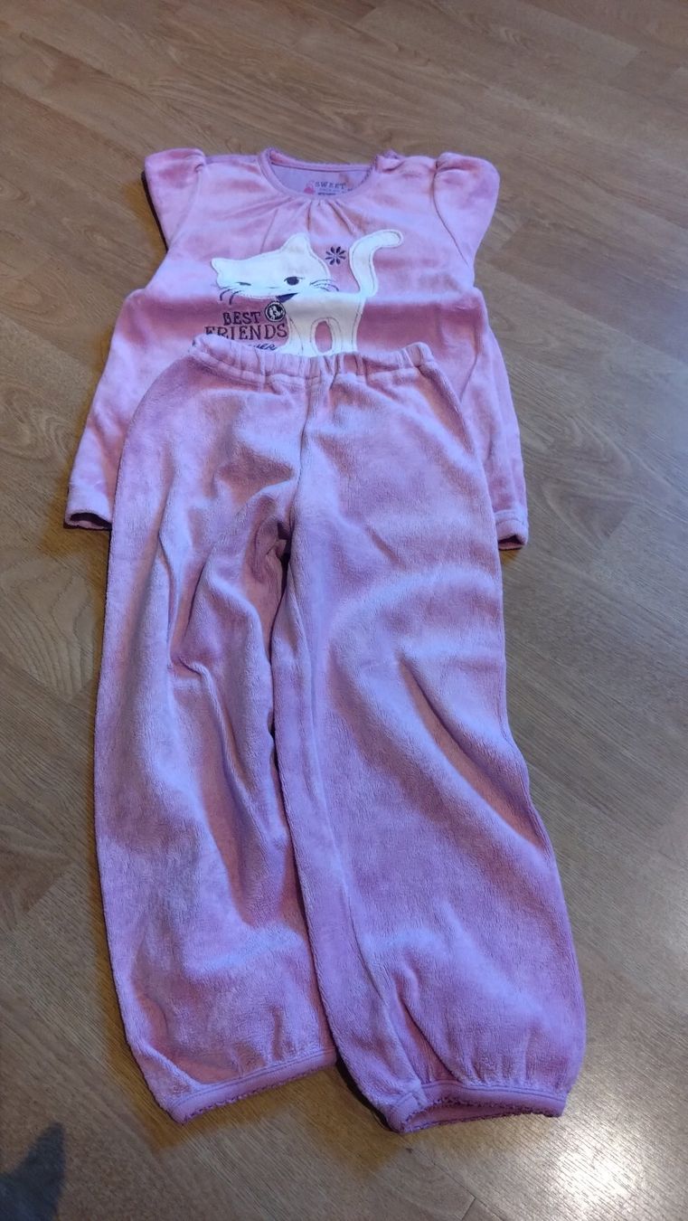 Lotti & Set di vestiti: Mädchen Kleiderpaket gr 86 – Usato da Triengen venduto da Ronner84 4