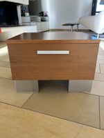 Bo Concept - table de chevet couleur noyer