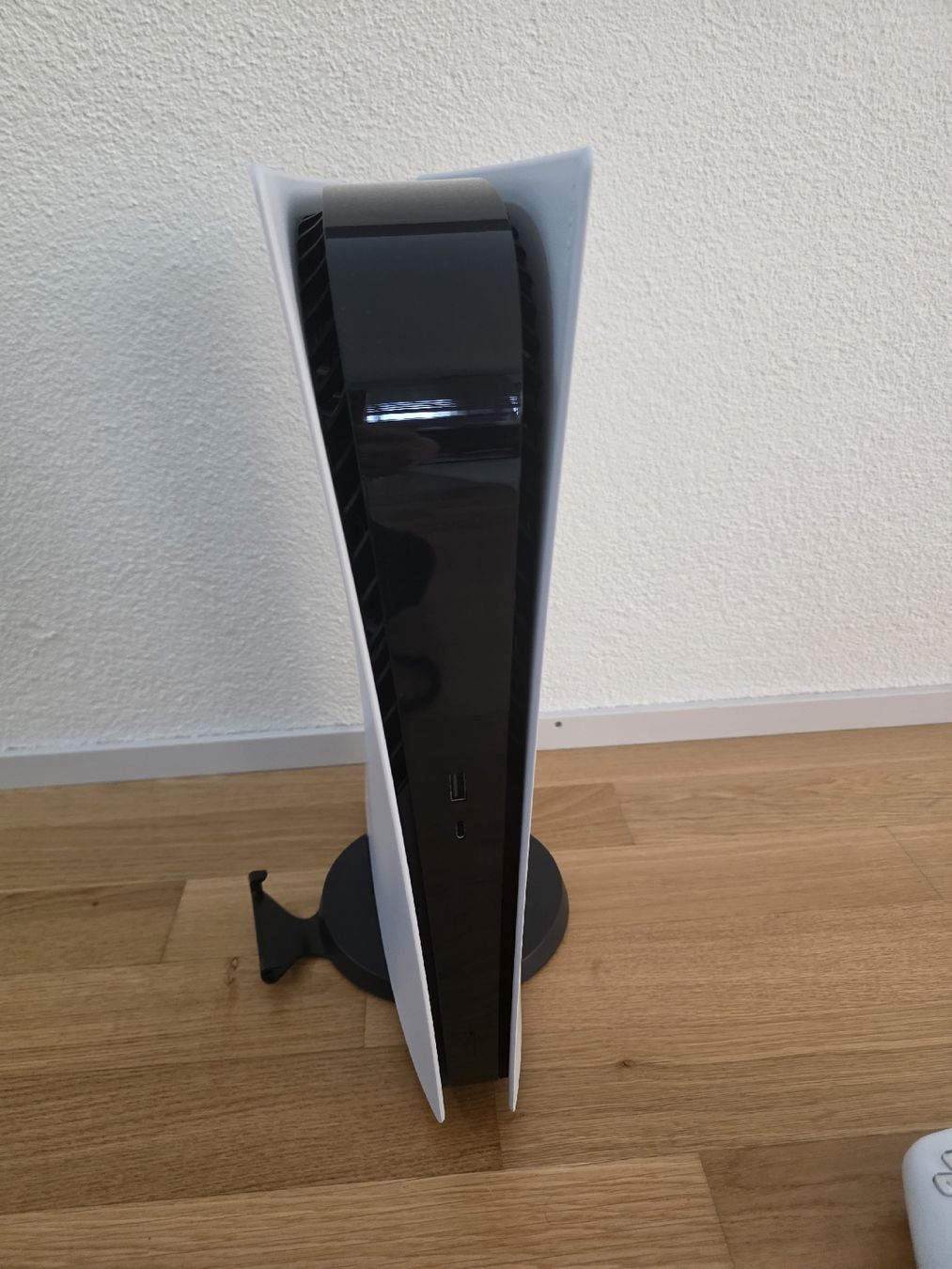 Sony Console: PS5 Konsole digital edition mit DualSense Controller & Kabel – Nuovo (secondo la descrizione) da Schlieren venduto da est_b2px 2