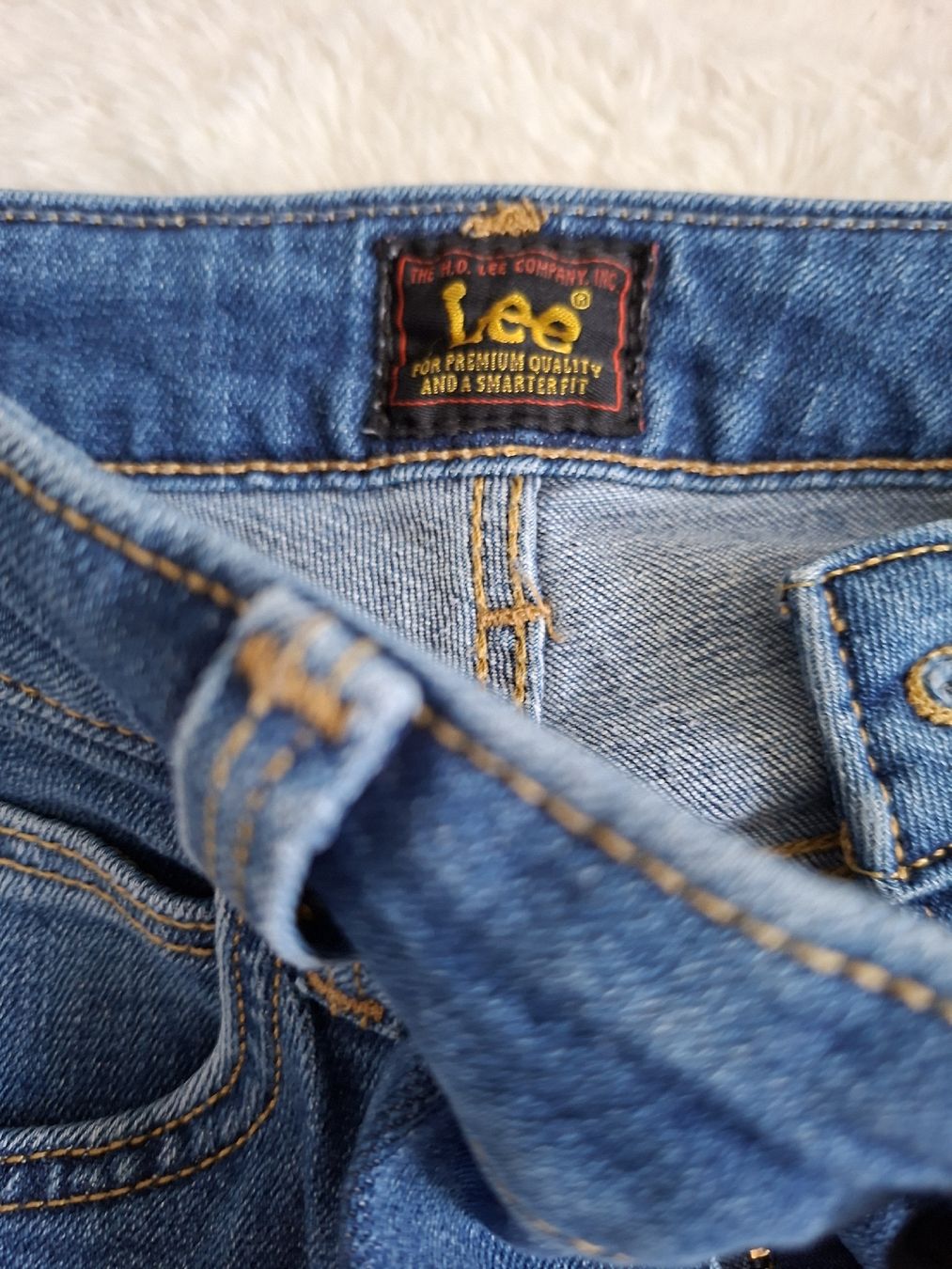 Lee Jeans: 👖Lee Flare Taille Haute - – Usato da Renens VD venduto da ser_j2fn 3