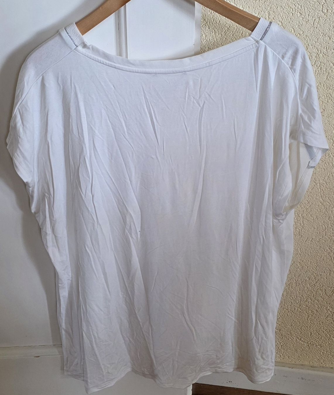 T-shirt: Top /Tshirt Blanc L – Usato da Yverdon-les-Bains venduto da van_dq65 5