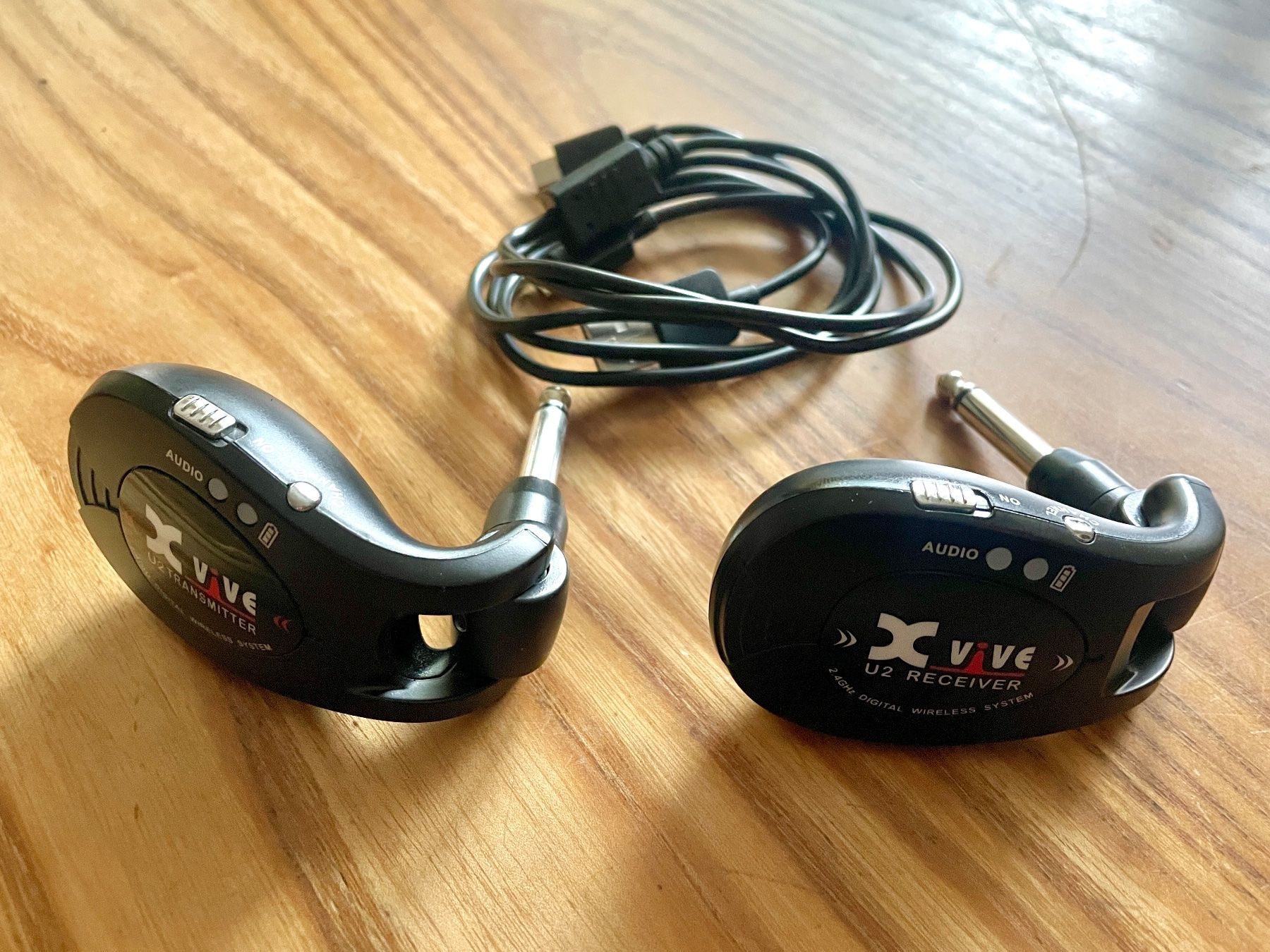 Musikinstrumente: Xvive U2 Wireless Guitar System gebraucht schwarz – Gebraucht aus Heimberg von selinava 1
