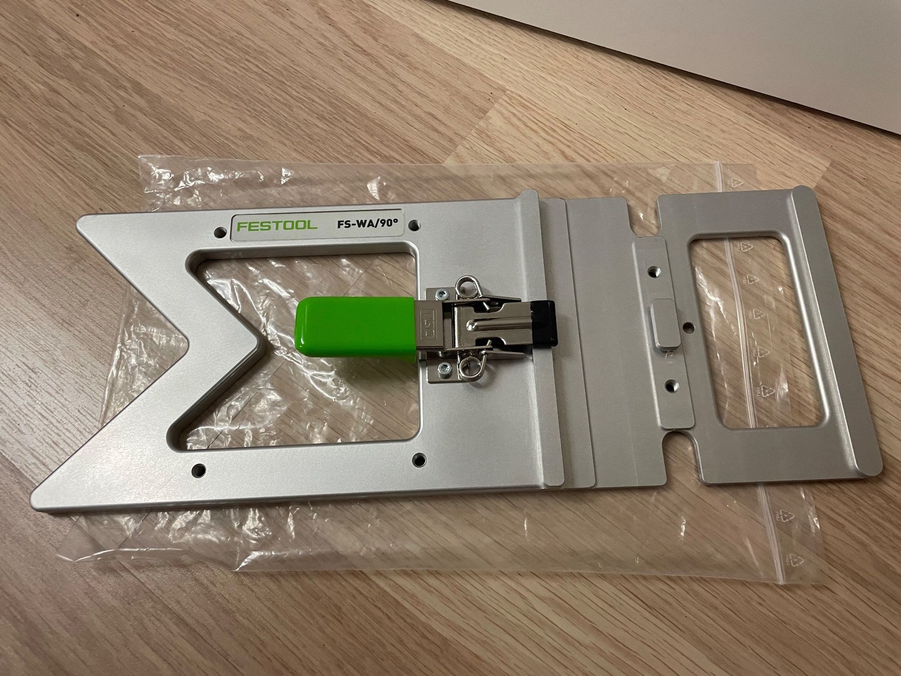 Alle Werkzeuge: FESTOOL Winkelanschlag FS-WA/90 Grad – Gebraucht aus Dällikon von Marcofloro