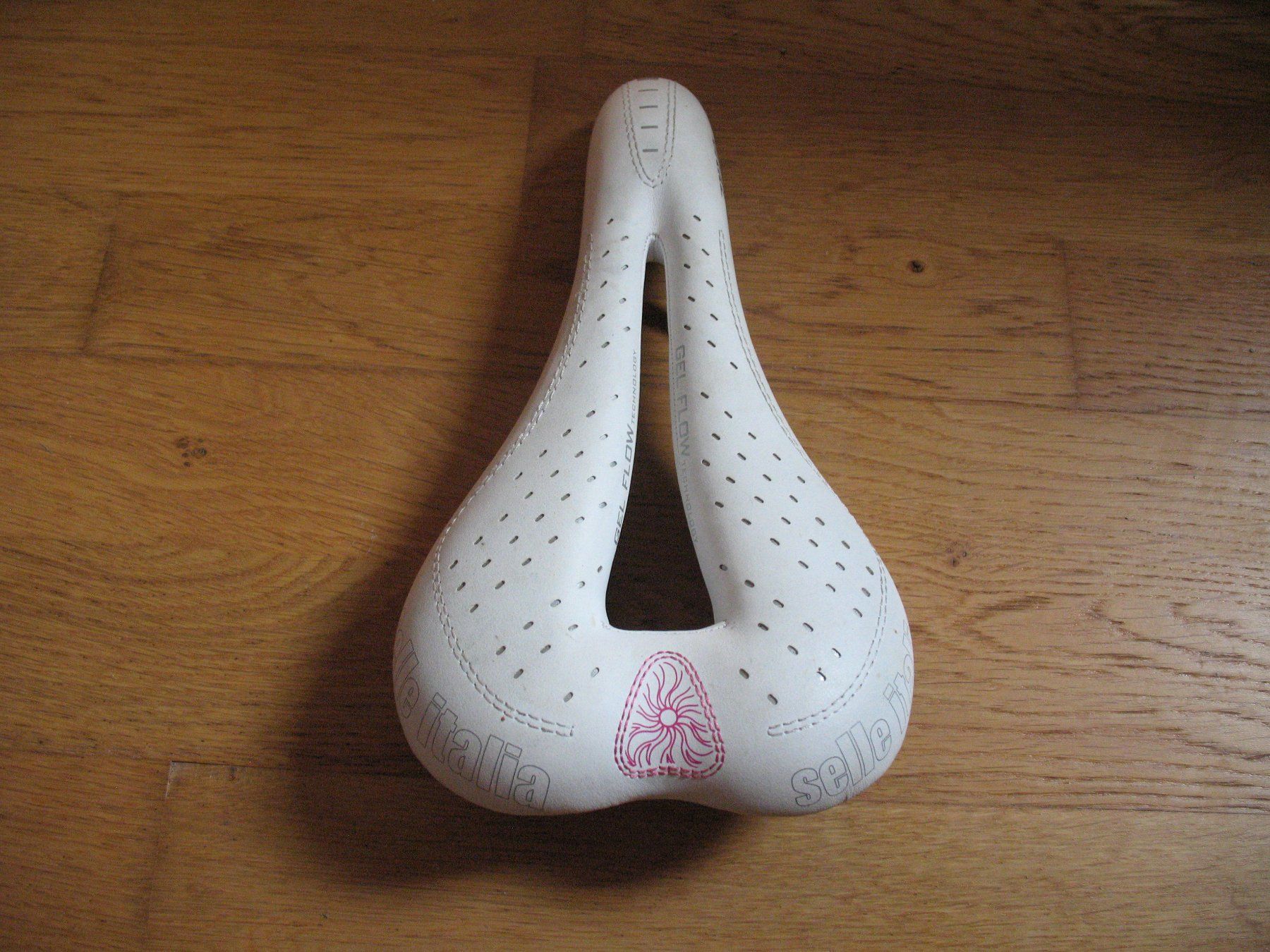 Selle Italia Ersatzteile: Vintage Rennrad Sattel – Neu (gemäss Beschreibung) aus Bern 16 von HoneyBee06