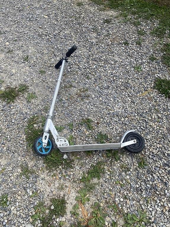 Micro Kickboard: Gebrauchtes Kickboard – Usato da Bauma venduto da iri_xp7n 1