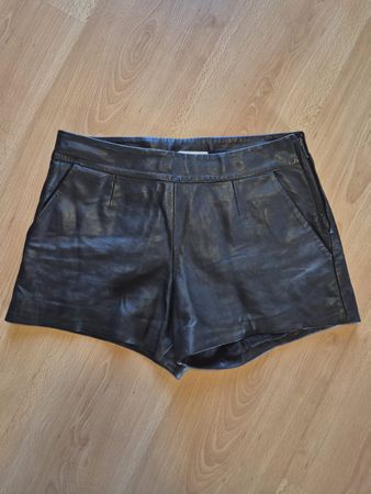 Short en cuir noir Sézane, taille 36