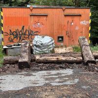 Baucontainer orange Holzbauweise gebrauchter Zustand