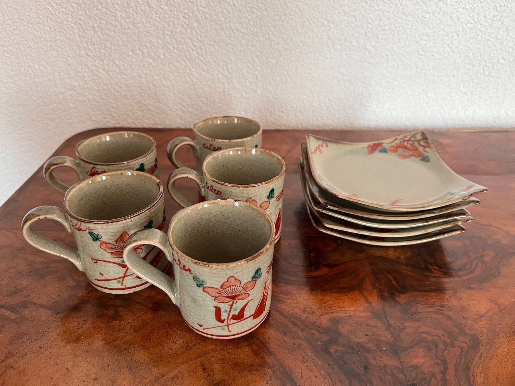 Set di piatti: Japanisches Kaffeeservice, handbemalt, Craquelé-Glasur – Usato da Steckborn venduto da bluepapillon