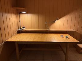 Holztisch massiv 