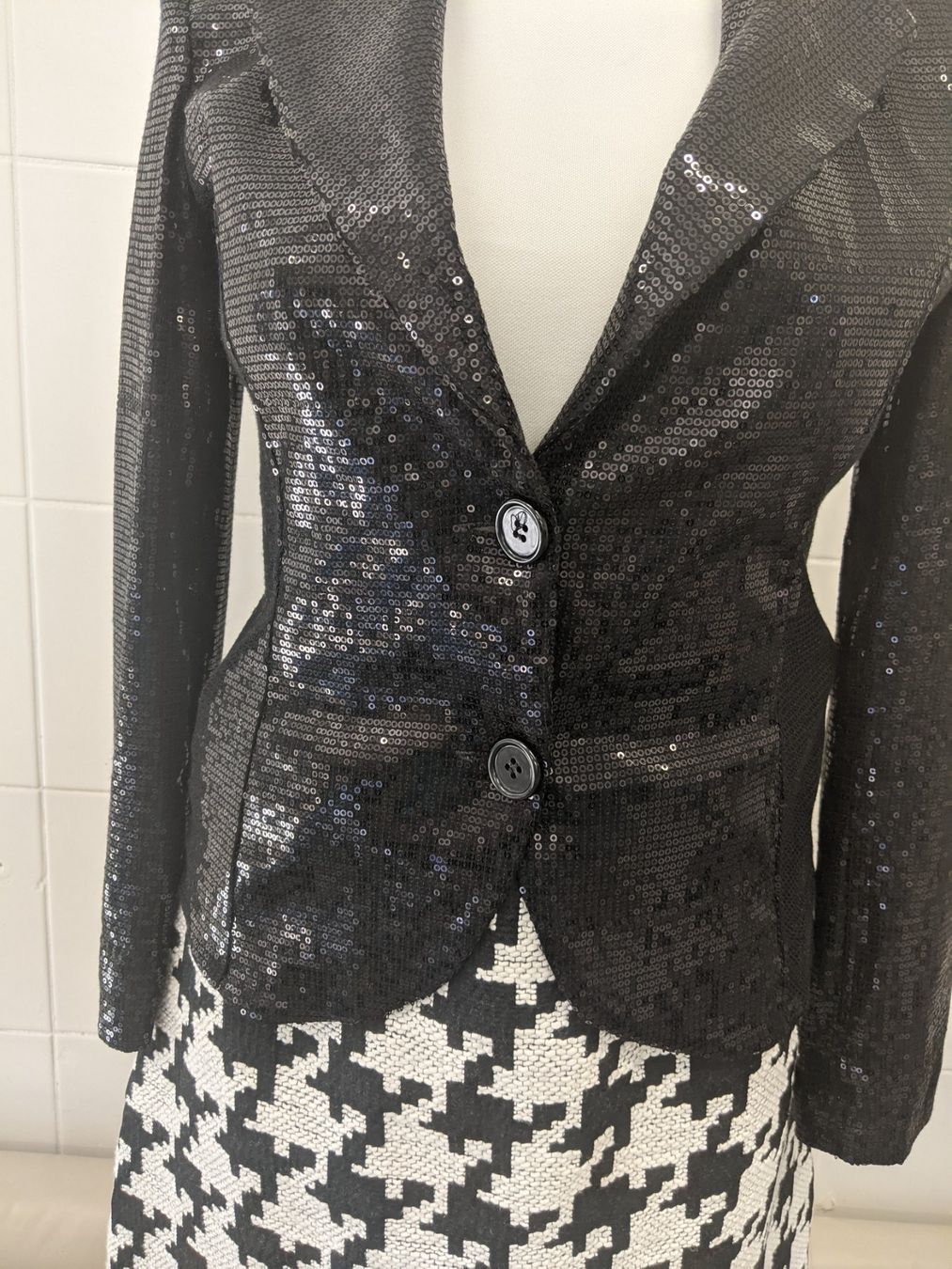 Lotti di vestiti: Blazer Jupe und Bluse Gr S und M – Nuovo (secondo la descrizione) da Langnau am Albis venduto da Judithsebi 7