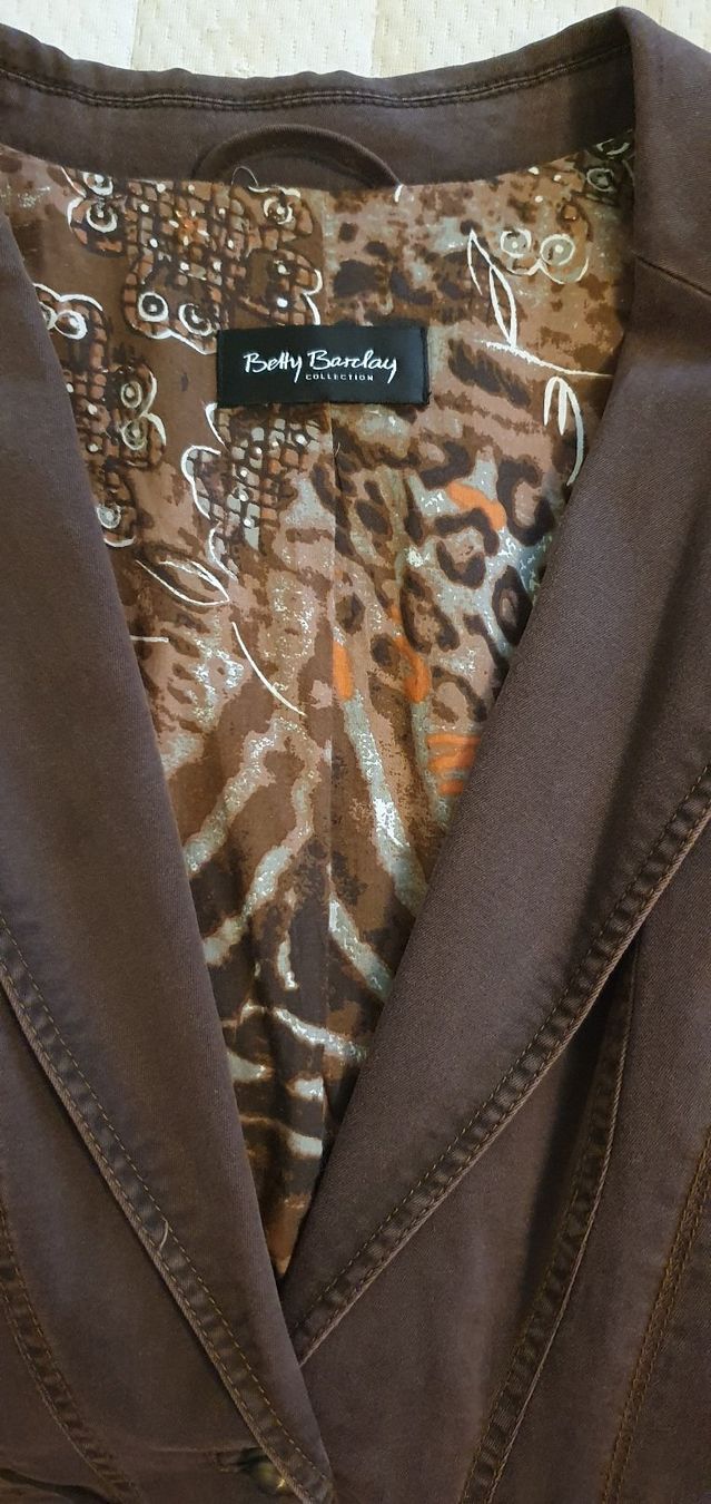 Betty Barclay Giacche: Blazer Betty Barclay, Gr. 40 – Nuovo (secondo la descrizione) da Unterentfelden venduto da LookoutMt 3