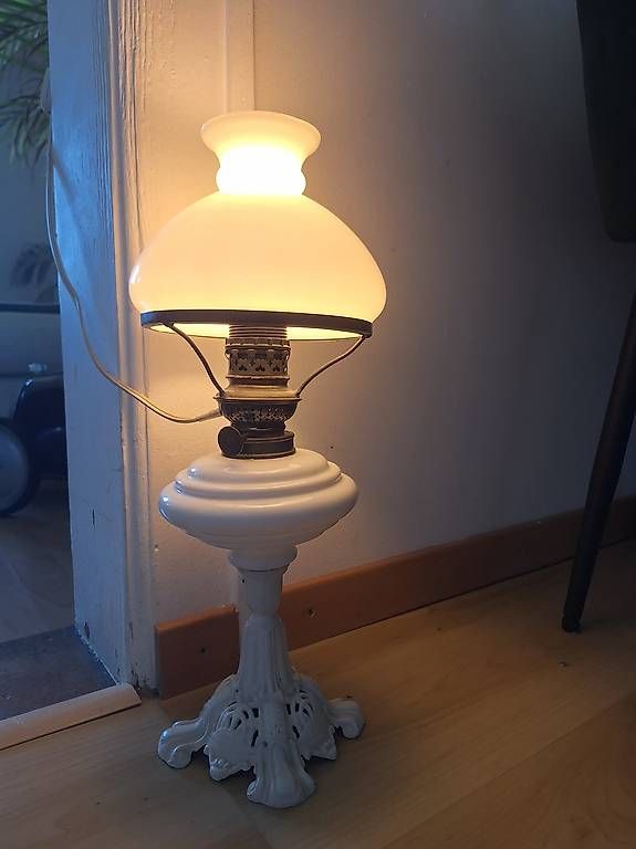 Lampes: Öllampe / Petrollampe – D'occasion à Madiswil par Oleander2