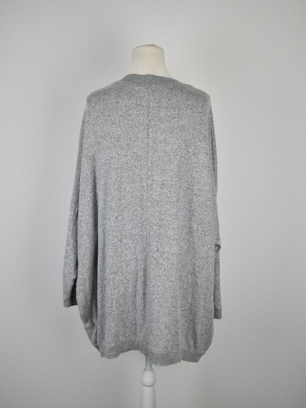 H&M Jacken: H&M Strickjacke Gr.XL 79% Viskose – Neu (gemäss Beschreibung) aus Nürensdorf von 2ND_STORY 2