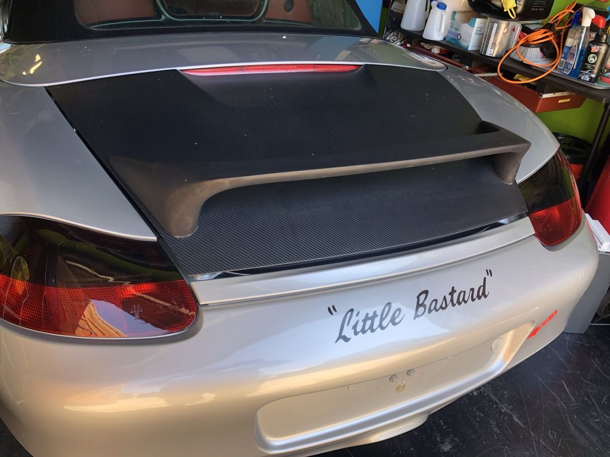 Porsche Tutti pezzi di ricambio auto: PORSCHE 986 Heckdeckel mit Spoiler – Usato da Rudolfingen venduto da Alpenblick43