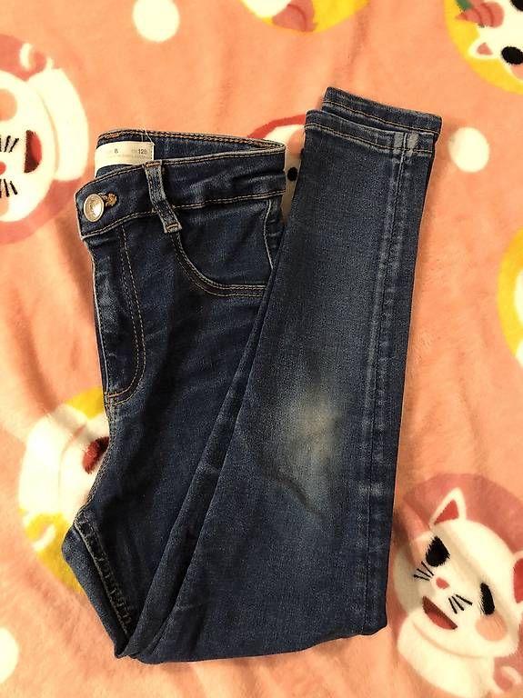 Zara Pantaloni: Jeans Hose ZARA 128 – Usato da Regensdorf venduto da Piritatti